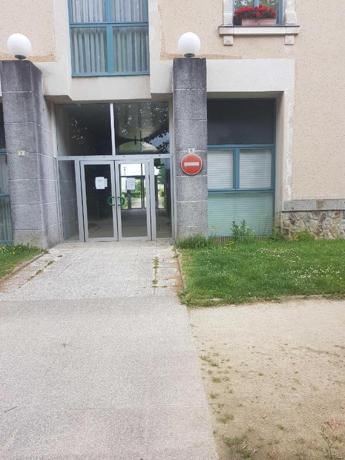 Les Jardins Du Parc Apartment Vitré Екстериор снимка